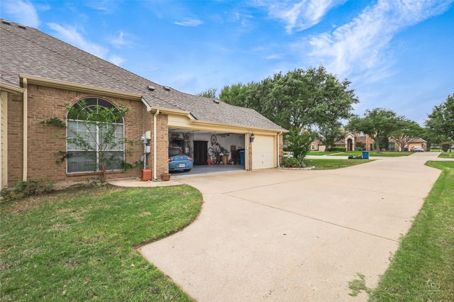 10302 Broadmoor Lane, Rowlett, TX 75089