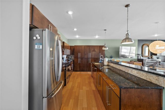 275 Noble Lane, Fayetteville, AR 72703