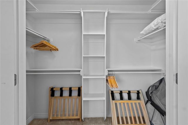 275 Noble Lane, Fayetteville, AR 72703