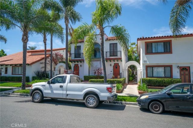 815 Roswell Avenue, Long Beach, CA 90804