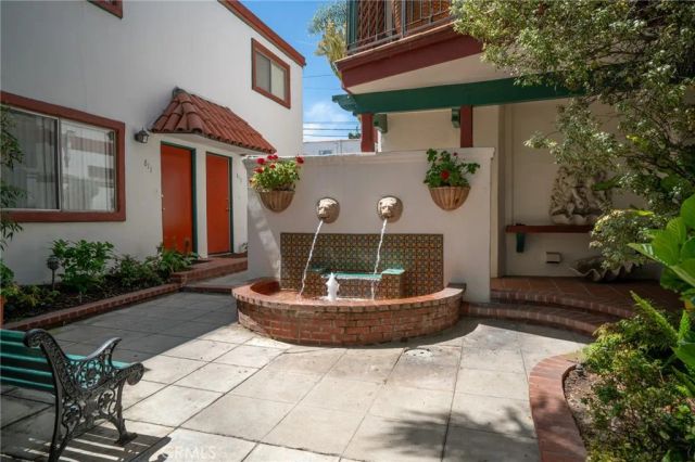 815 Roswell Avenue, Long Beach, CA 90804