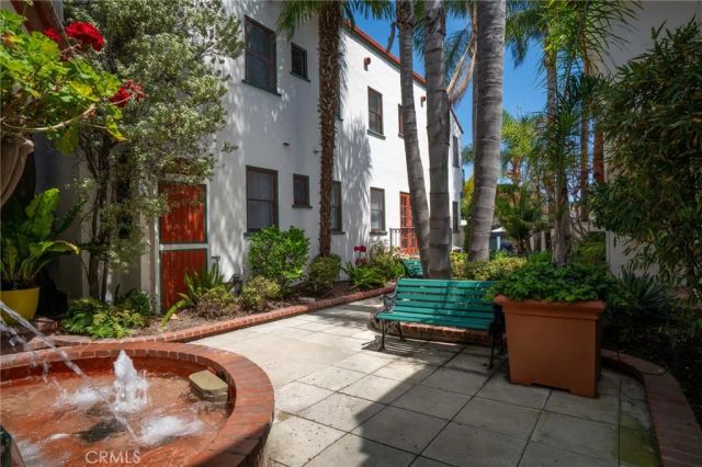 815 Roswell Avenue, Long Beach, CA 90804