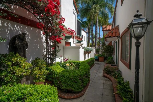 815 Roswell Avenue, Long Beach, CA 90804