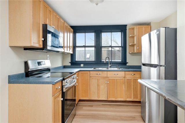 427 Spring Street 3, Newport, RI 02840