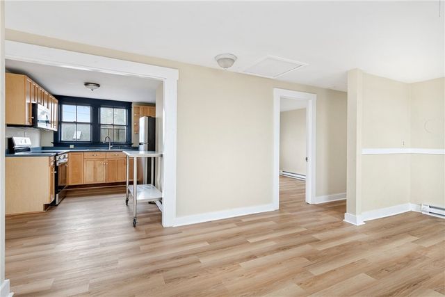 427 Spring Street 3, Newport, RI 02840