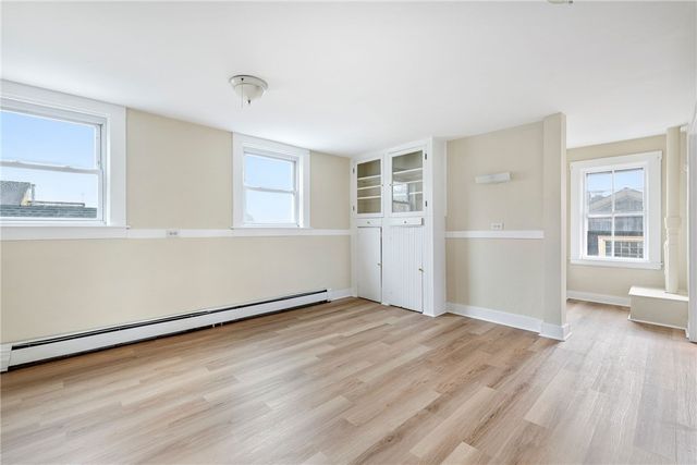 427 Spring Street 3, Newport, RI 02840