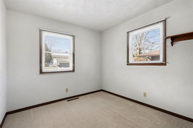 1043 Rose Street, Marshall, MI 49068