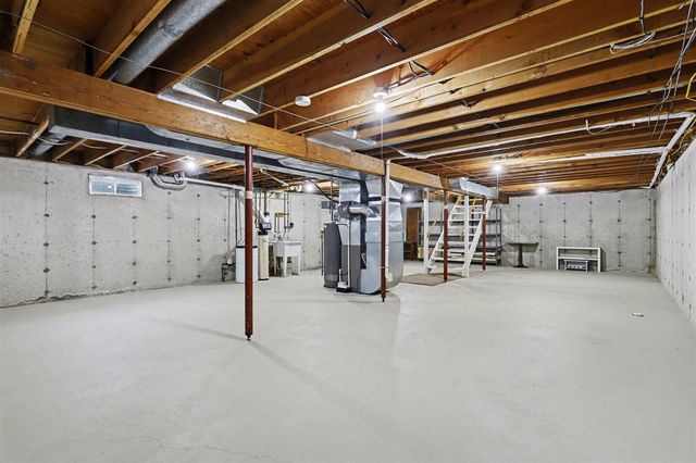 1043 Rose Street, Marshall, MI 49068