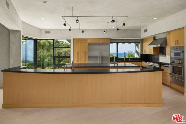 892 Toro Canyon Road, Santa Barbara, CA 93108