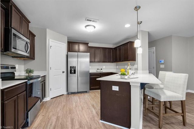 3906 Copperfield Court, High Point, NC 27265
