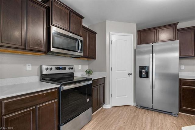 3906 Copperfield Court, High Point, NC 27265