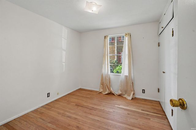 1139 E Colfax Avenue, South Bend, IN 46617