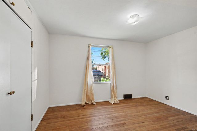 1139 E Colfax Avenue, South Bend, IN 46617