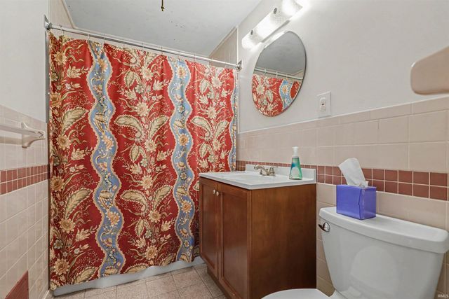 1139 E Colfax Avenue, South Bend, IN 46617