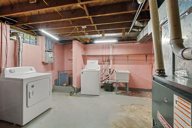 1139 E Colfax Avenue, South Bend, IN 46617