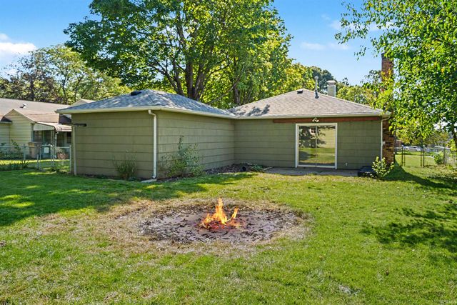 1139 E Colfax Avenue, South Bend, IN 46617