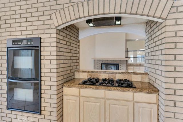 22244 Circle J Ranch Road, Saugus, CA 91350