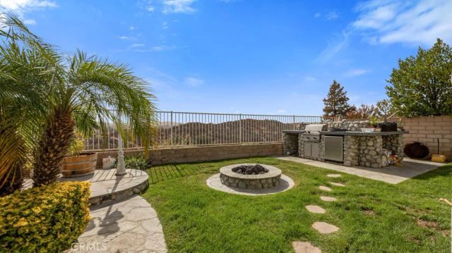 22244 Circle J Ranch Road, Saugus, CA 91350