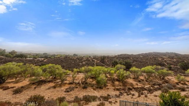 22244 Circle J Ranch Road, Saugus, CA 91350