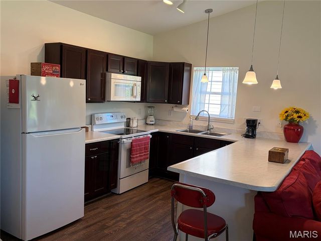 1053 Hawk Ridge Drive, Union, MO 63084