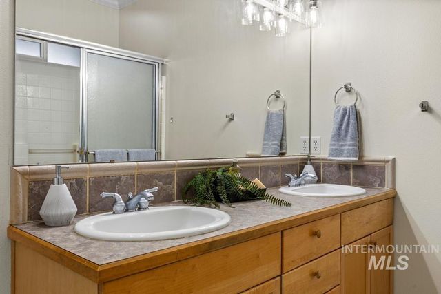 3076 N Penny Royal Place, Boise, ID 83713