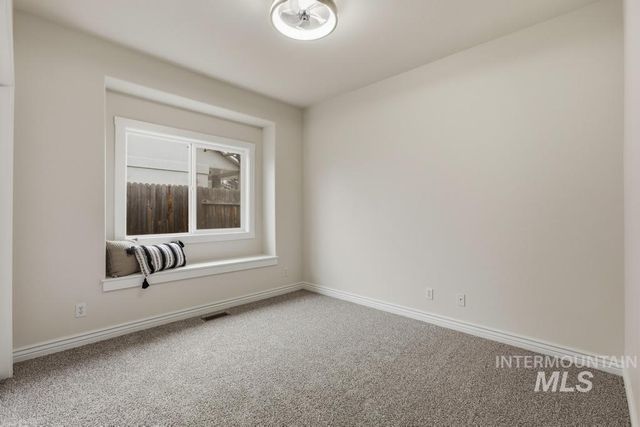 3076 N Penny Royal Place, Boise, ID 83713