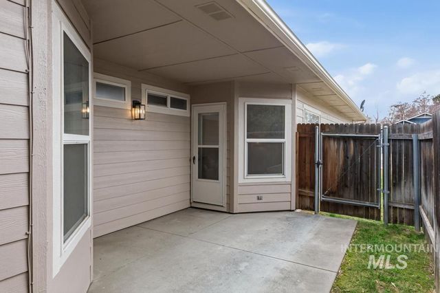 3076 N Penny Royal Place, Boise, ID 83713