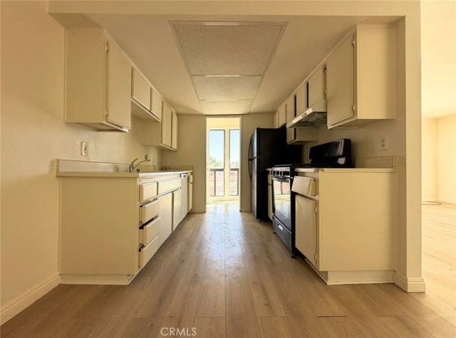 2493 W Acacia Avenue, Hemet, CA 92545