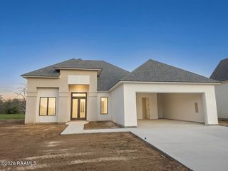 107 Cliffside Drive, Youngsville, LA 70592
