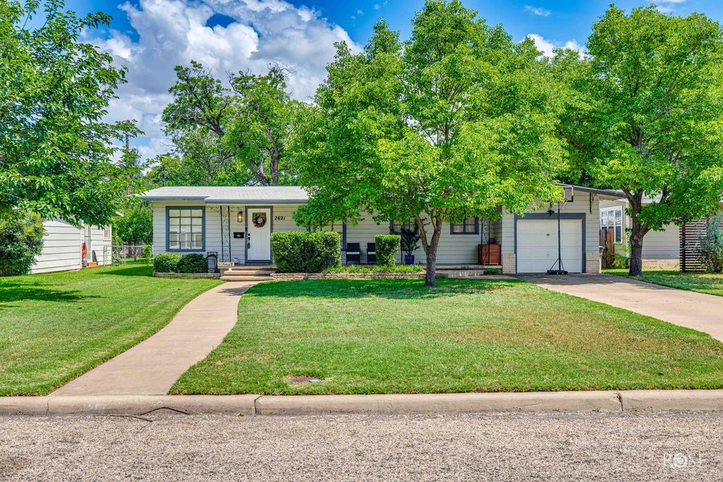 Image 2 of property listing at 2621 Colorado Avenue, San Angelo, TX 76901