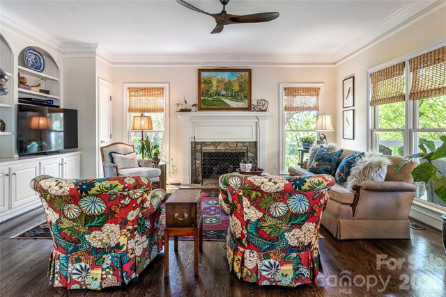 38 Pine Acre Boulevard, Asheville, NC 28804