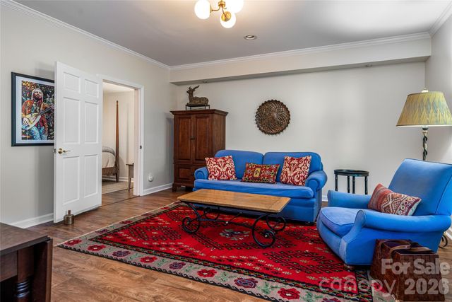 38 Pine Acre Boulevard, Asheville, NC 28804