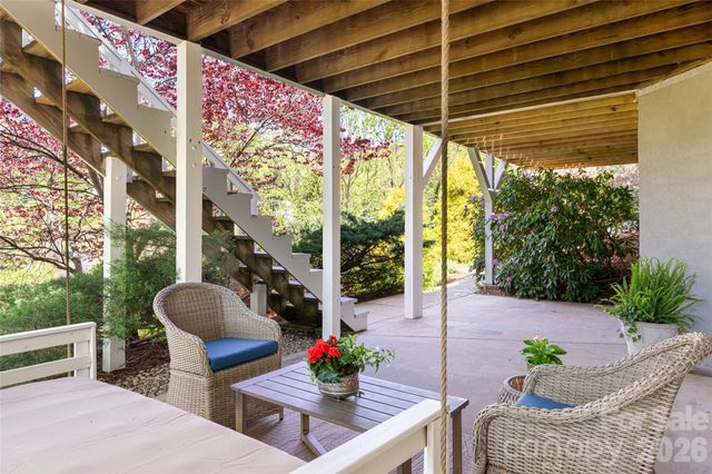 38 Pine Acre Boulevard, Asheville, NC 28804