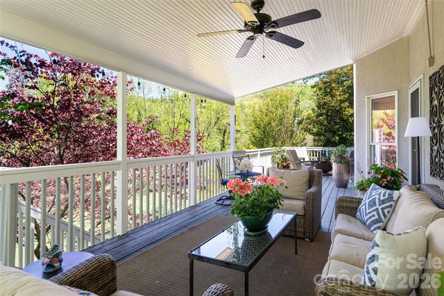 38 Pine Acre Boulevard, Asheville, NC 28804