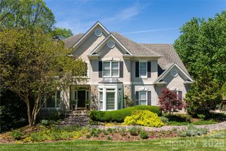 38 Pine Acre Boulevard, Asheville, NC 28804