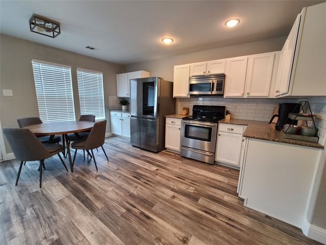 4509 Willow Rock Lane, Fort Worth, TX 76244