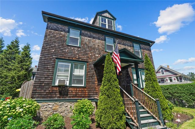 52 Berkeley Avenue, Newport, RI 02840