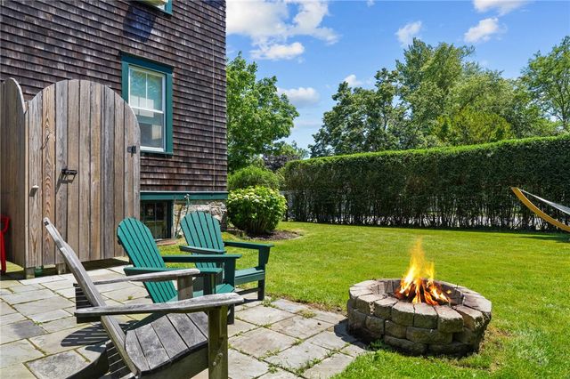 52 Berkeley Avenue, Newport, RI 02840