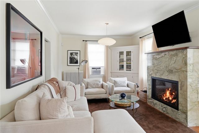 52 Berkeley Avenue, Newport, RI 02840