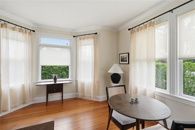 52 Berkeley Avenue, Newport, RI 02840
