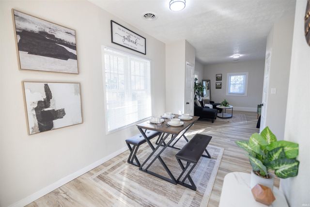 2410 Central Avenue, Anderson, IN 46016