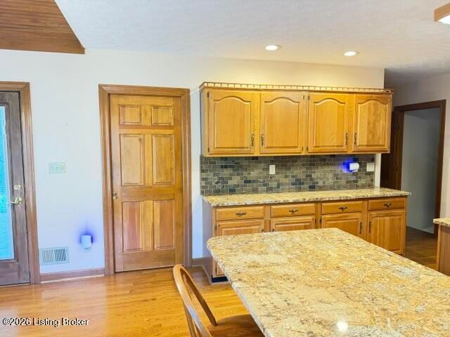 703 Foxgate Rd, Louisville, KY 40223