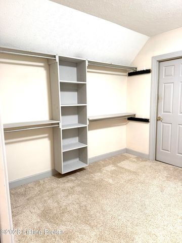 703 Foxgate Rd, Louisville, KY 40223