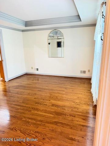 703 Foxgate Rd, Louisville, KY 40223