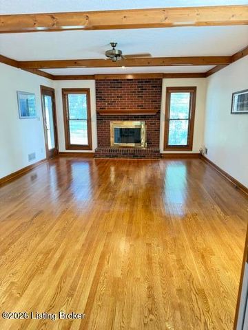 703 Foxgate Rd, Louisville, KY 40223