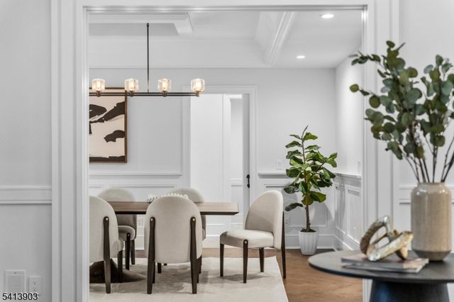 330 HARTSHORN DRIVE, Millburn Twp., NJ 07078