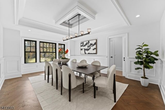 330 HARTSHORN DRIVE, Millburn Twp., NJ 07078