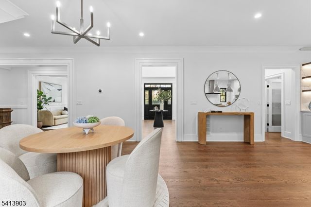 330 HARTSHORN DRIVE, Millburn Twp., NJ 07078