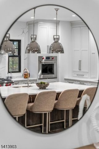 330 HARTSHORN DRIVE, Millburn Twp., NJ 07078