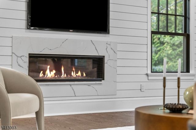 330 HARTSHORN DRIVE, Millburn Twp., NJ 07078